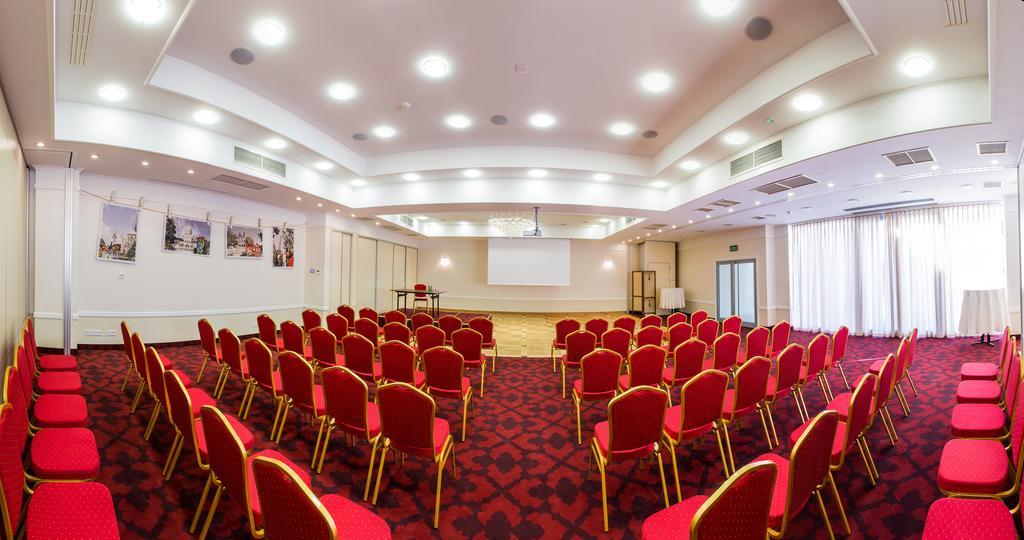 Hotel Willa Hueta Kielce Exterior photo